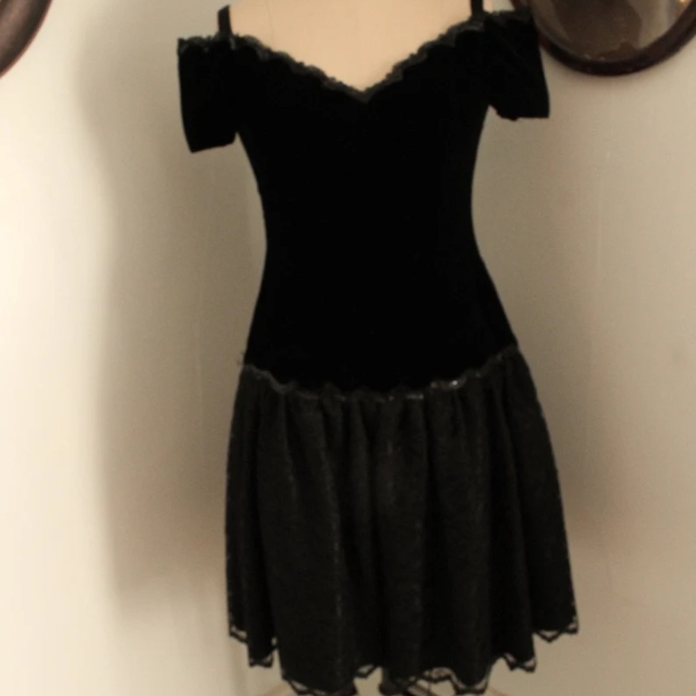1980's Algo-Ettes Black Velvet Lace and Sequin Trimmed Dress